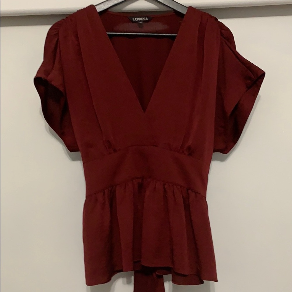 EXPRESS Red/burgundy top!